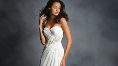 Wedding Dresses That Won’t Hurt Your Wallet